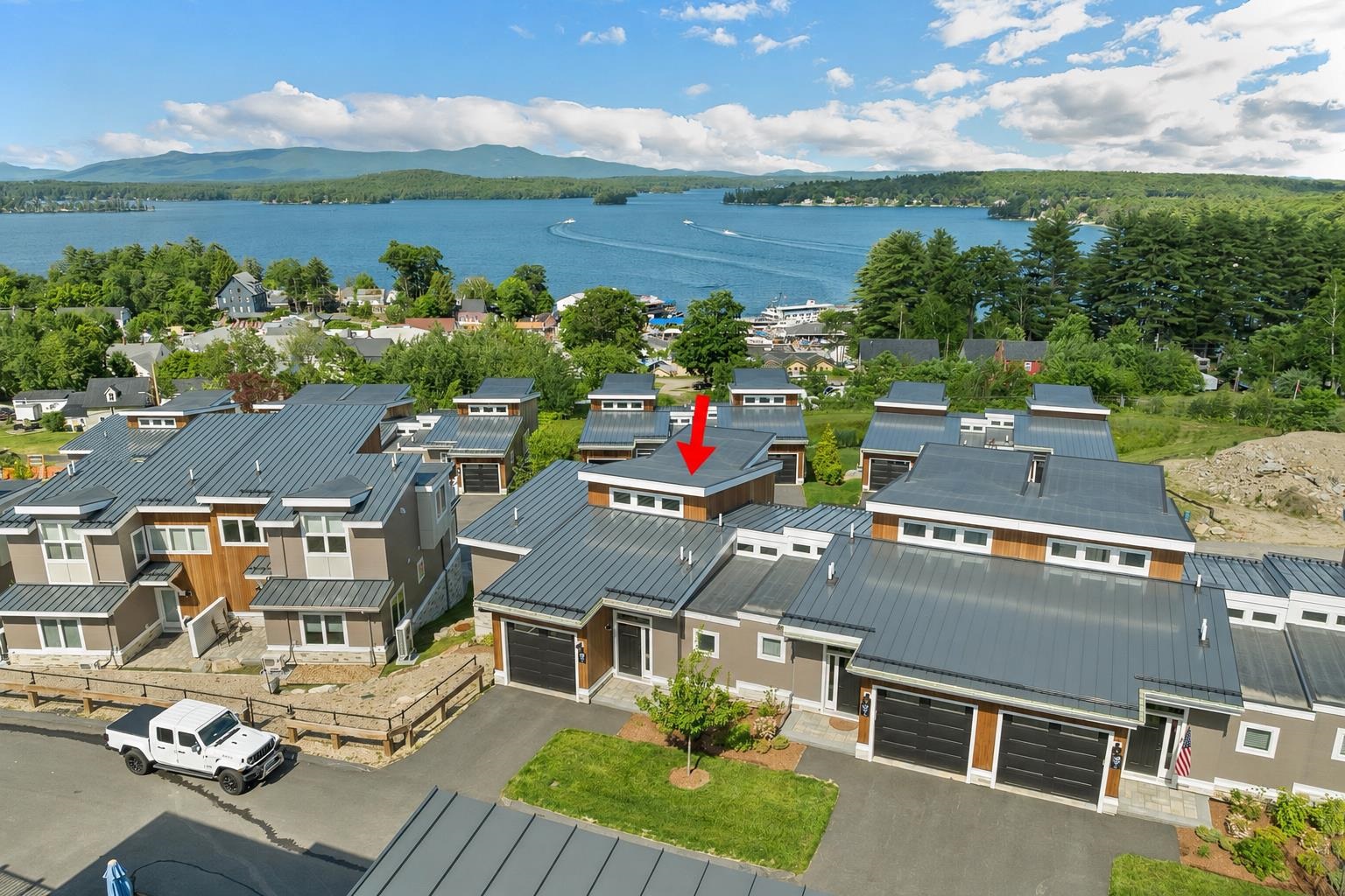 49 Vantage Point Dr #1, Laconia, NH 03246