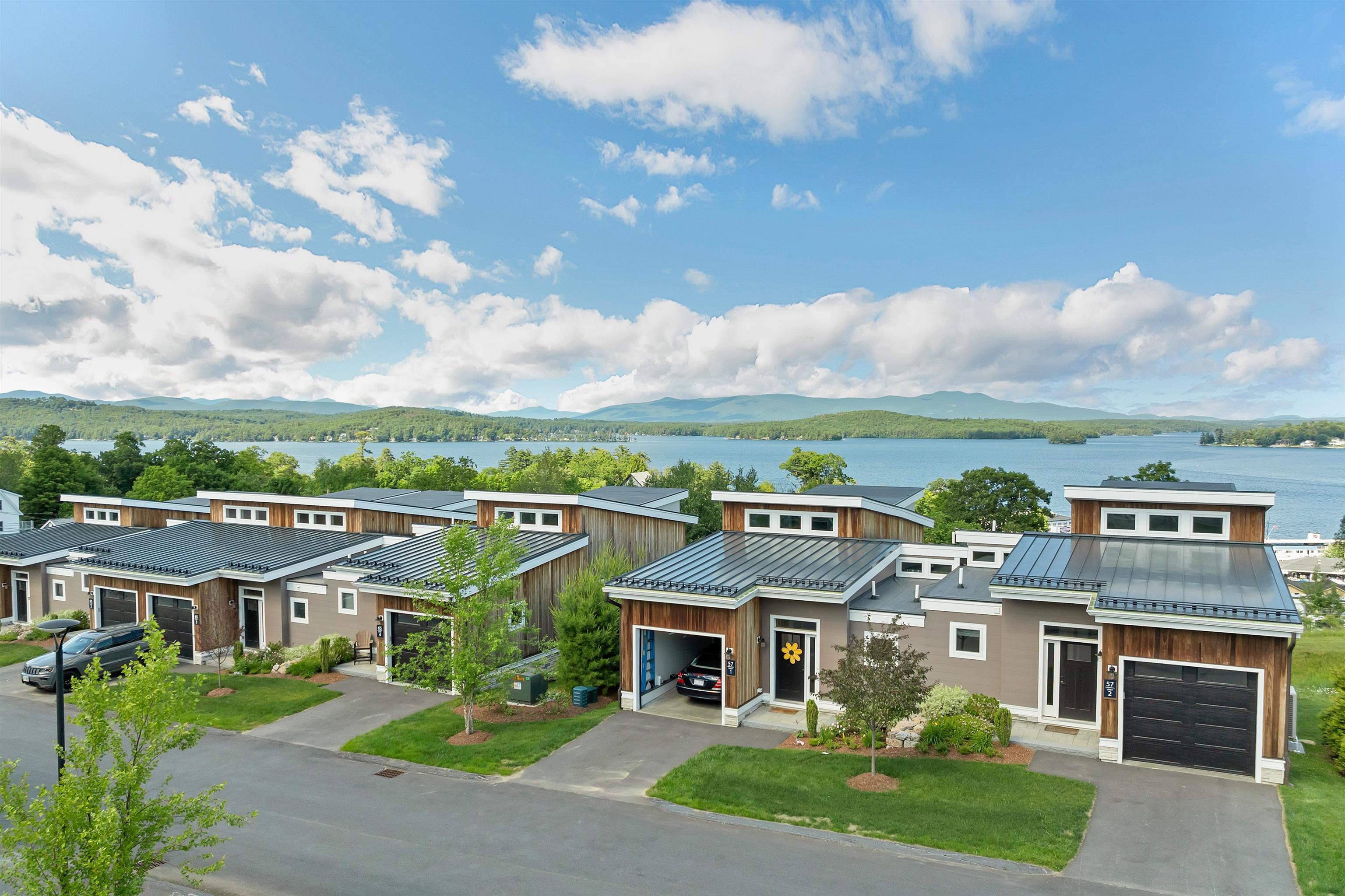 49 Vantage Point Dr #1, Laconia, NH 03246