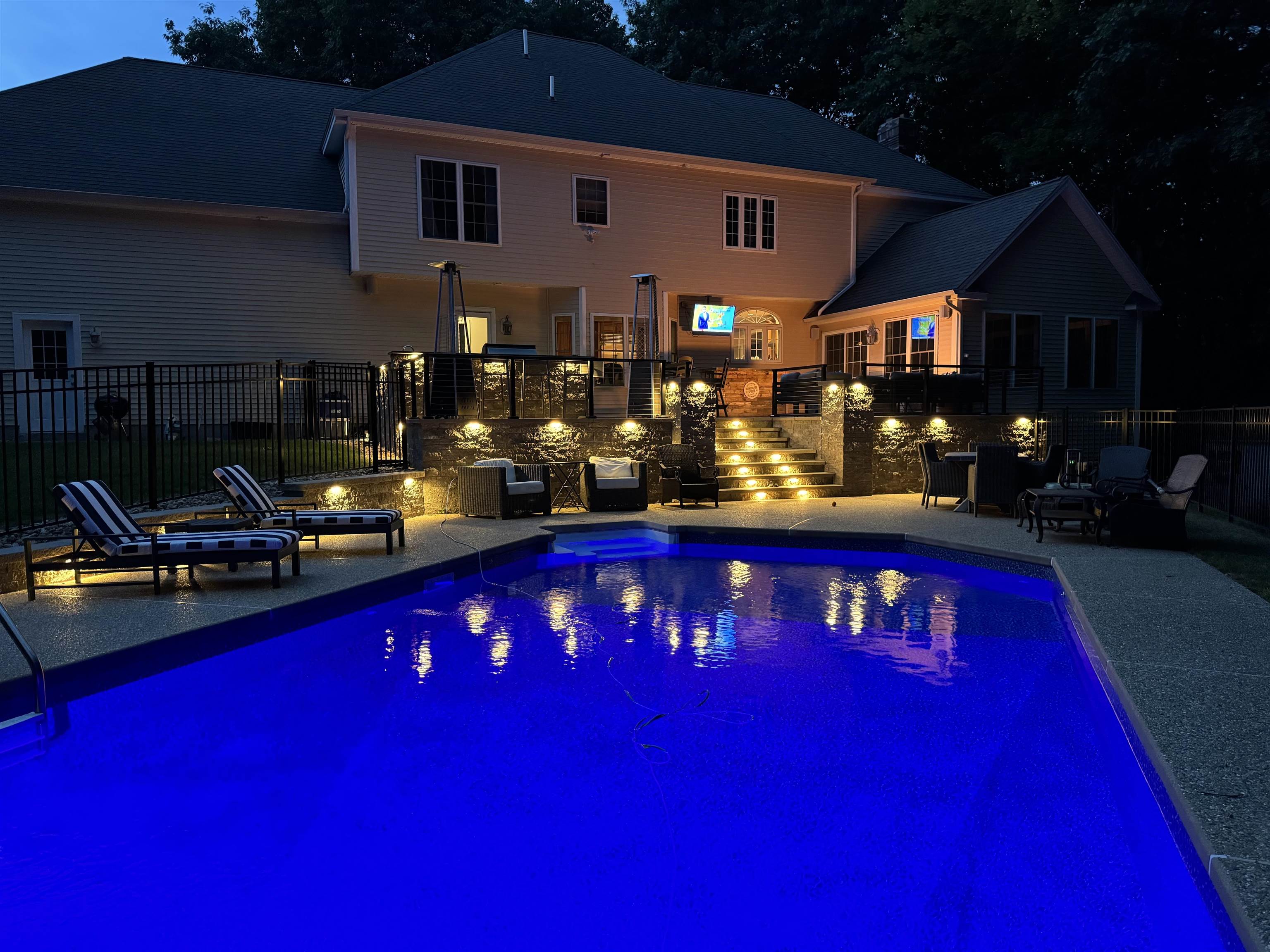 36 Northland Rd, Windham, NH 03087