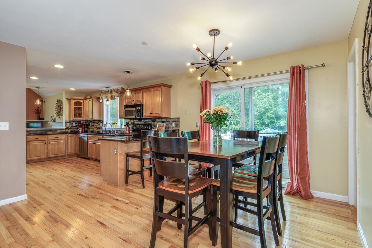 9 Misty Ln, Hooksett, NH 03106