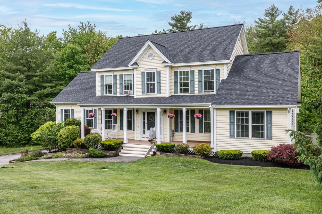 9 Misty Ln, Hooksett, NH 03106