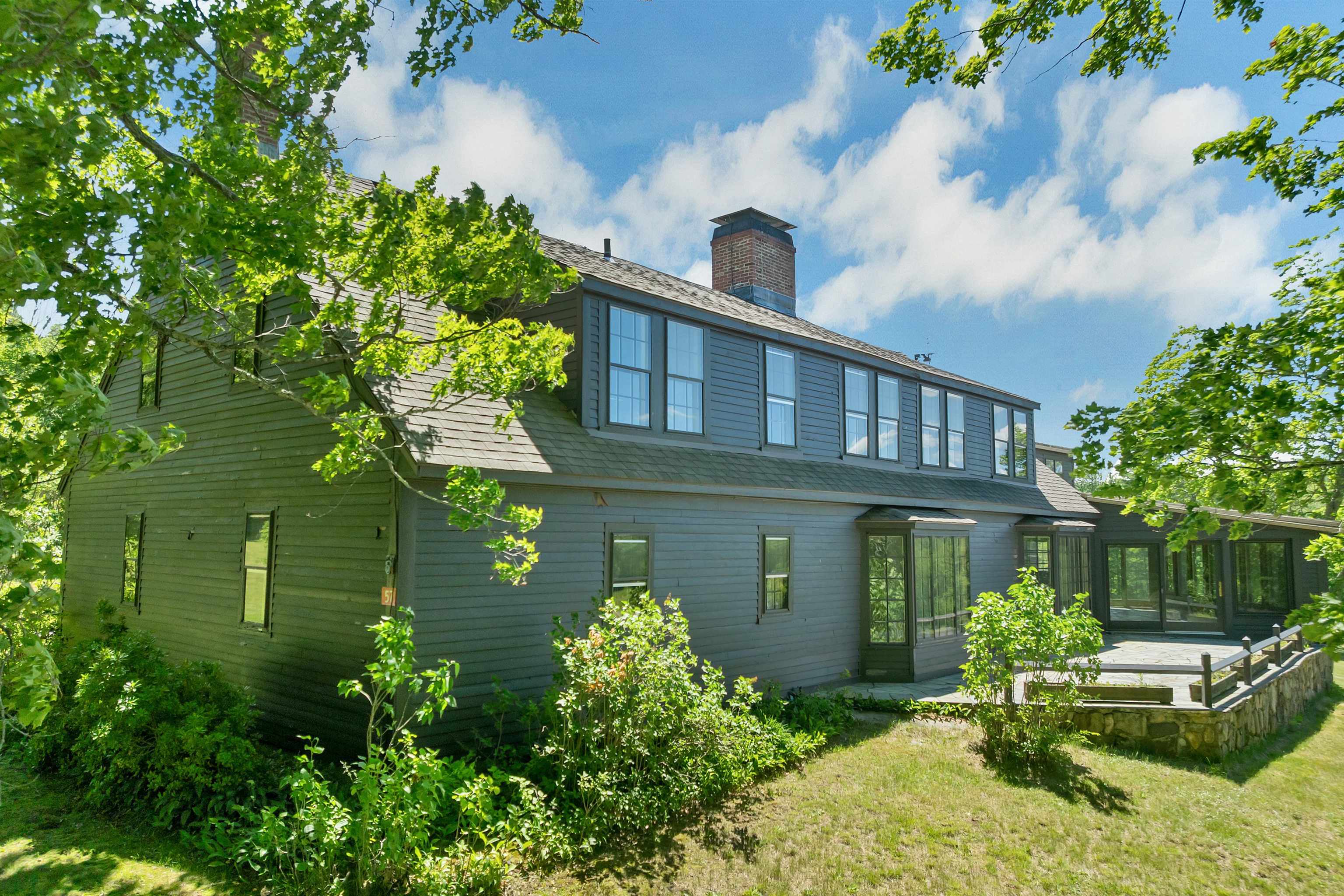 57 Roberts Cove Rd, Alton, NH 03809