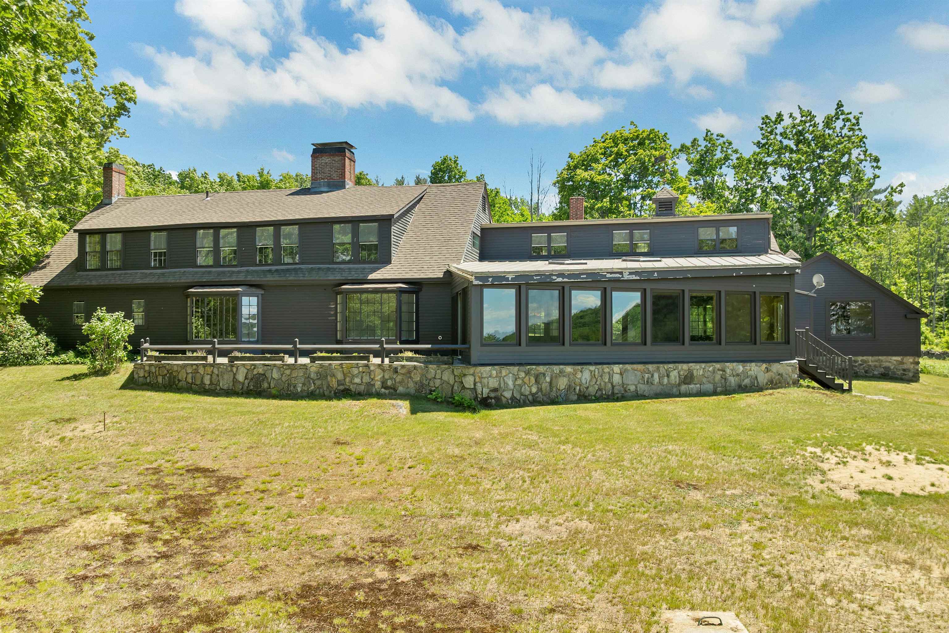 57 Roberts Cove Rd, Alton, NH 03809