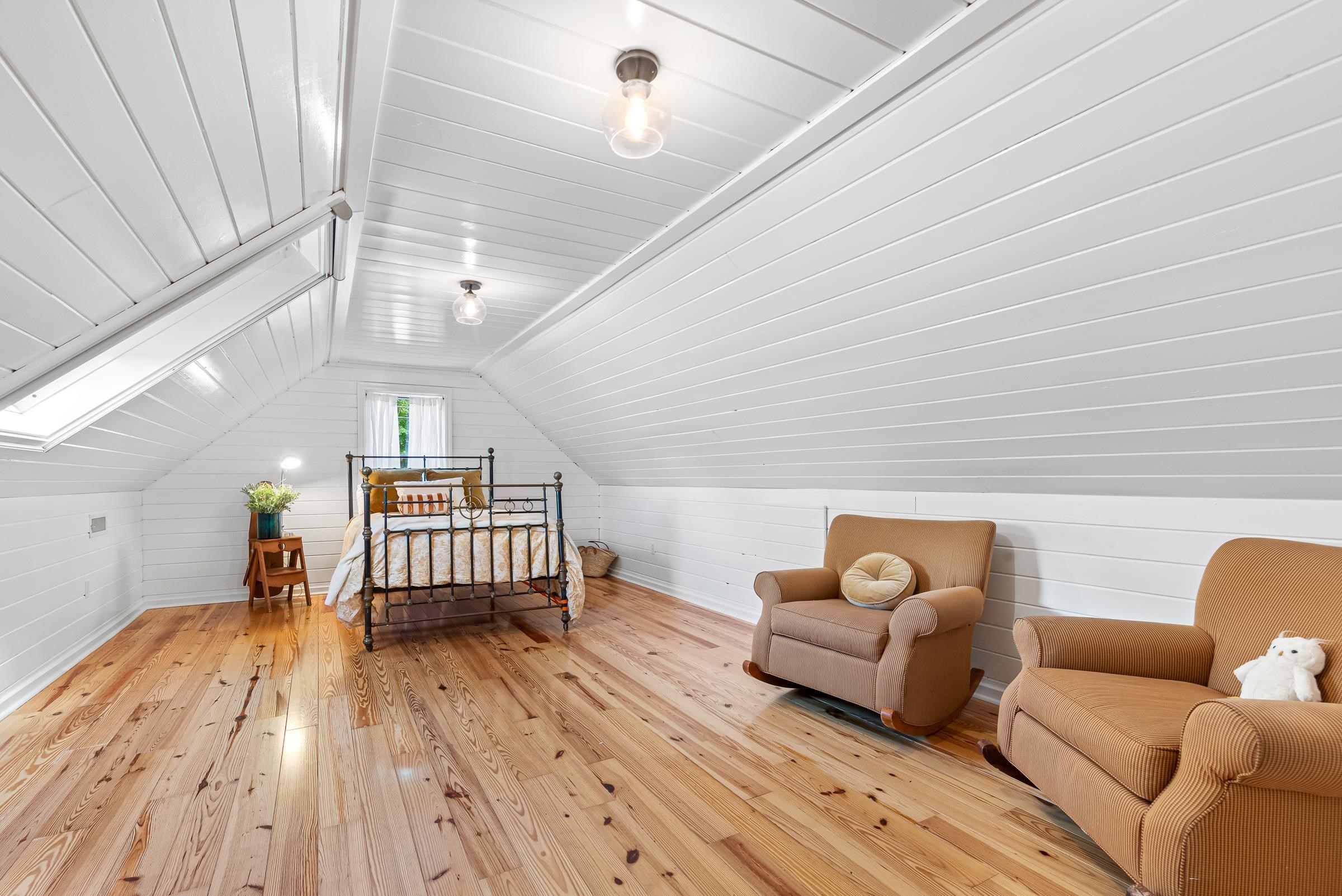 2 Sanborn Rd, Hampton Falls, NH 03844