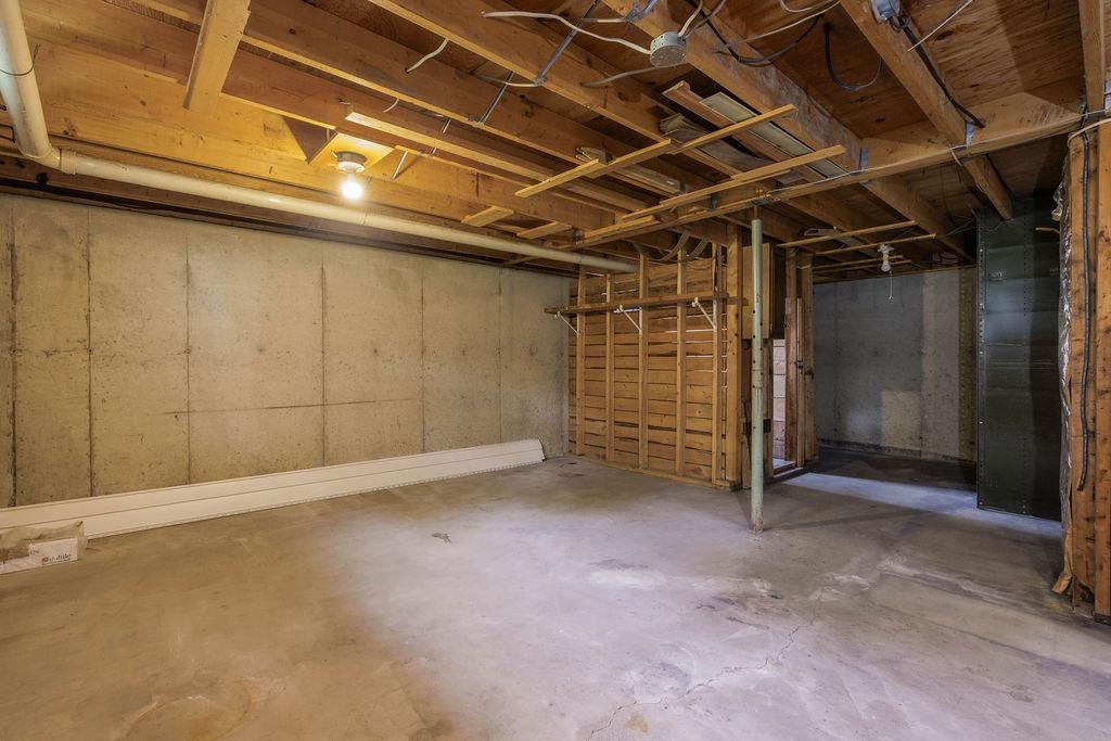 5 Cedar St, Lebanon, NH 03766