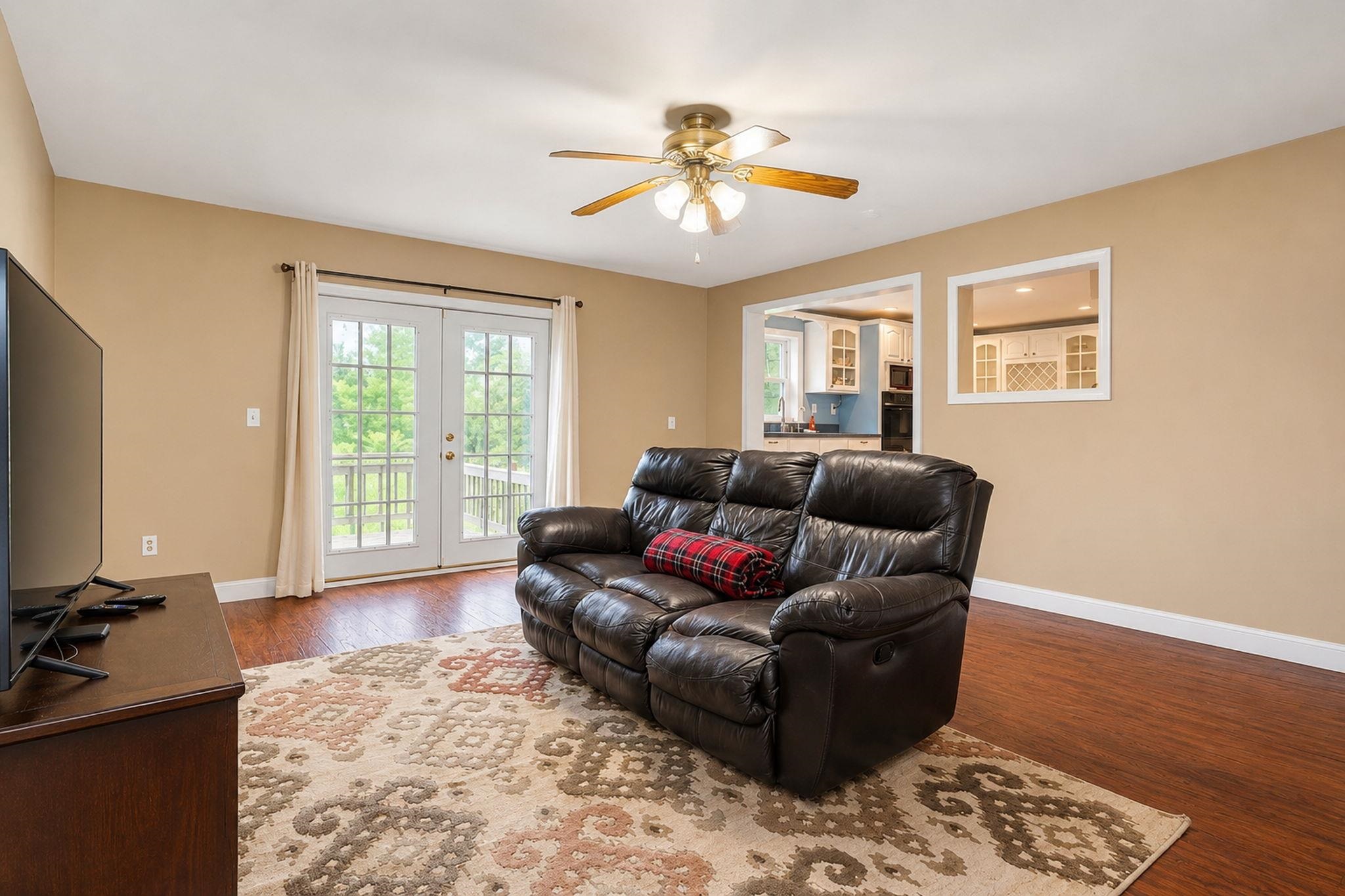 200 Bacon Rd, Henniker, NH 03242