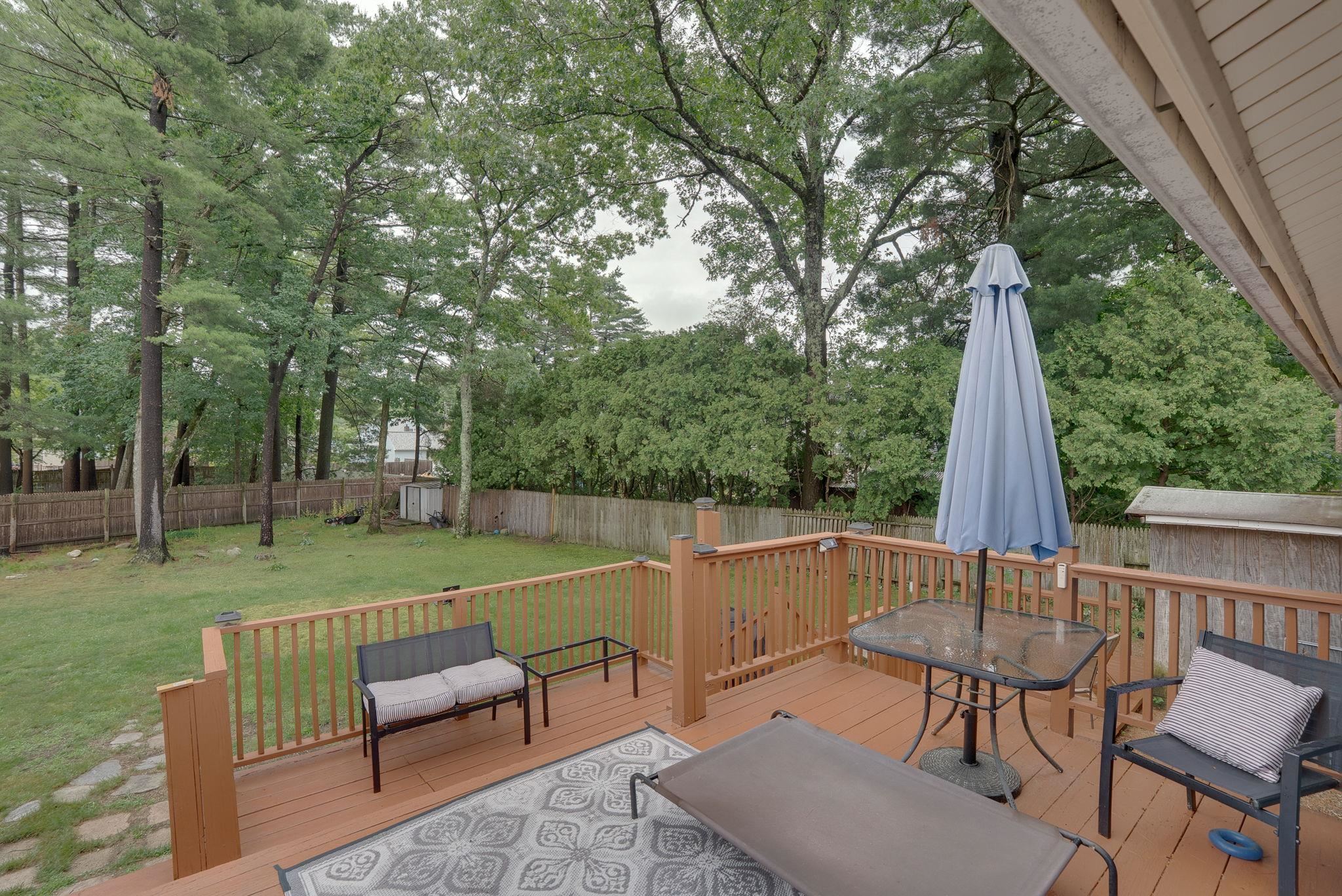 6 Westchester Dr, Nashua, NH 03063