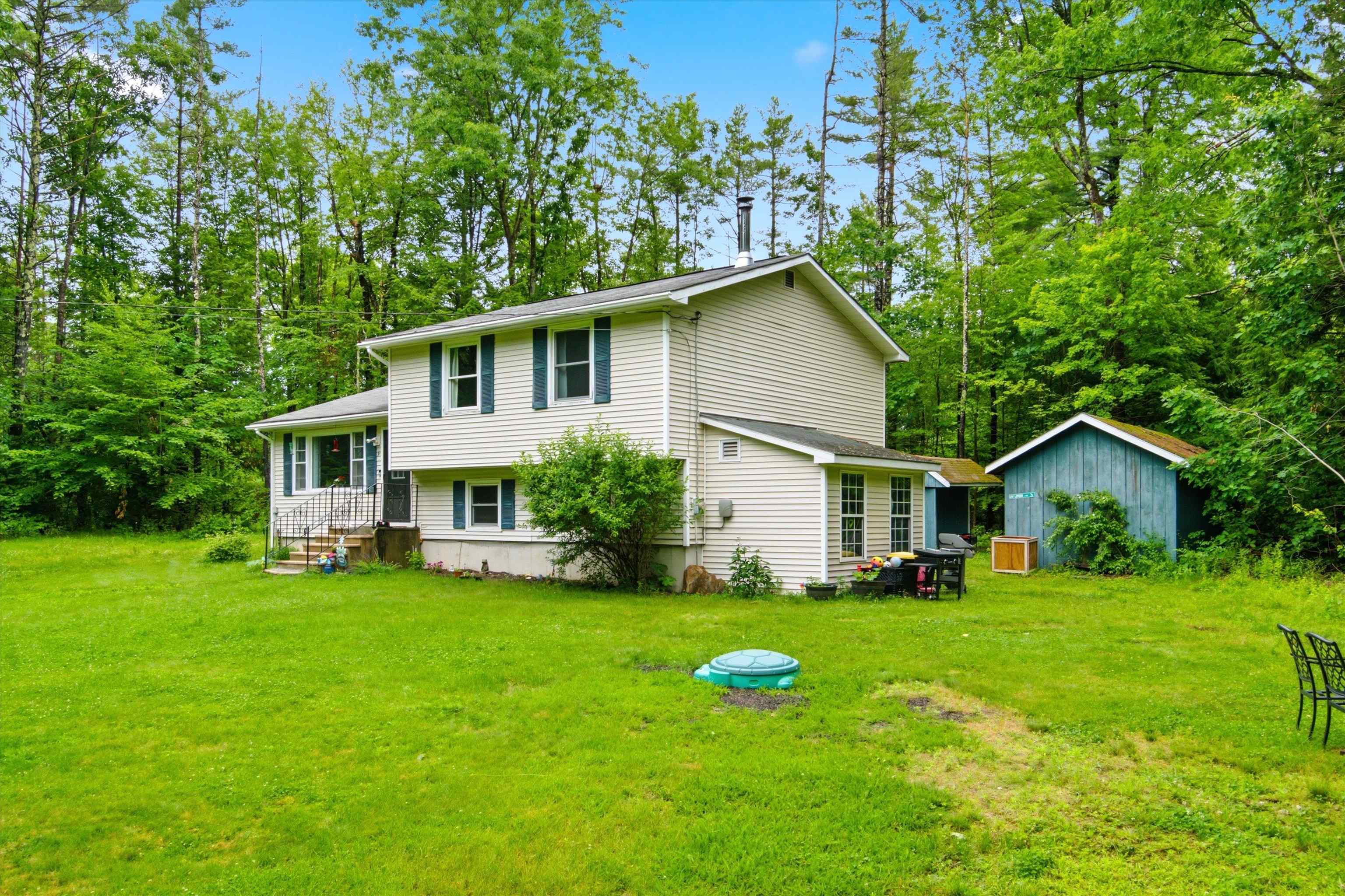 31 Emerald Ln, Hillsborough, NH 03244