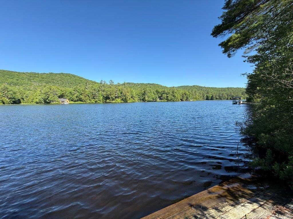 1049 Main St, Grafton, NH 03240