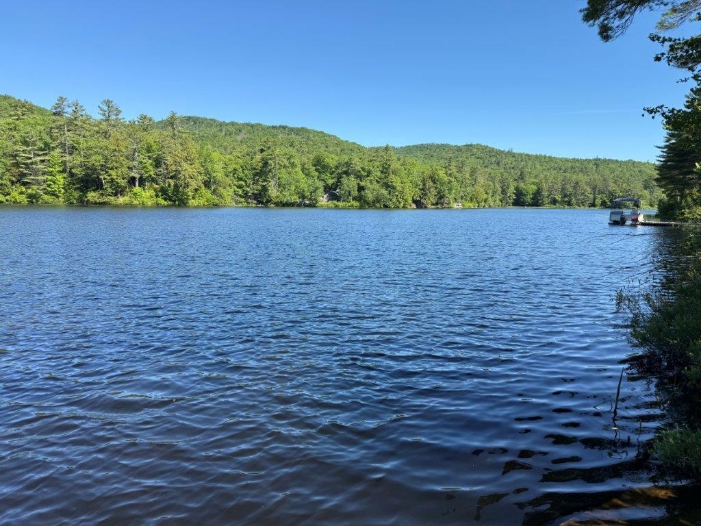 1049 Main St, Grafton, NH 03240