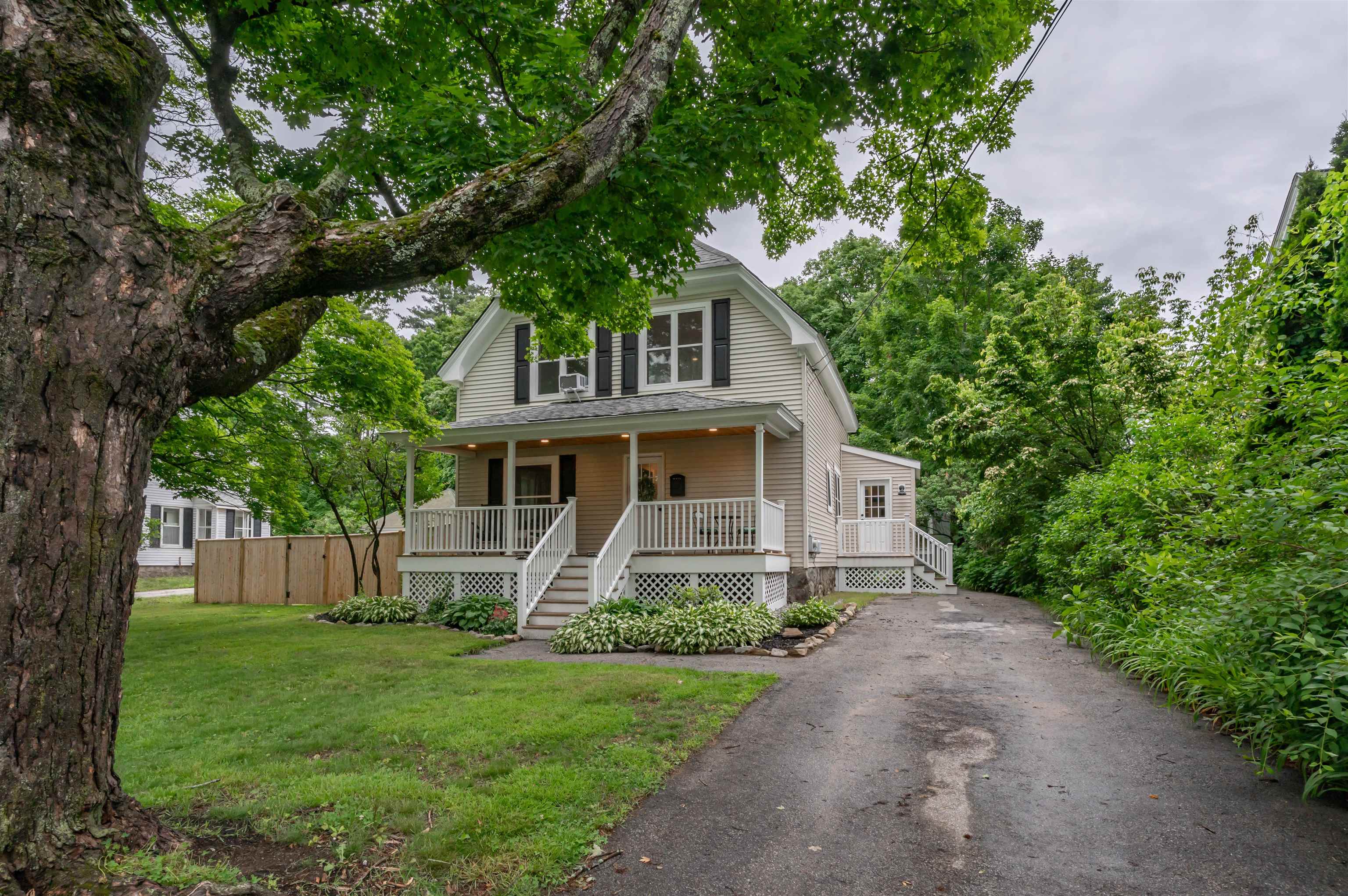 24 Fairview Ave, Derry, NH 03038
