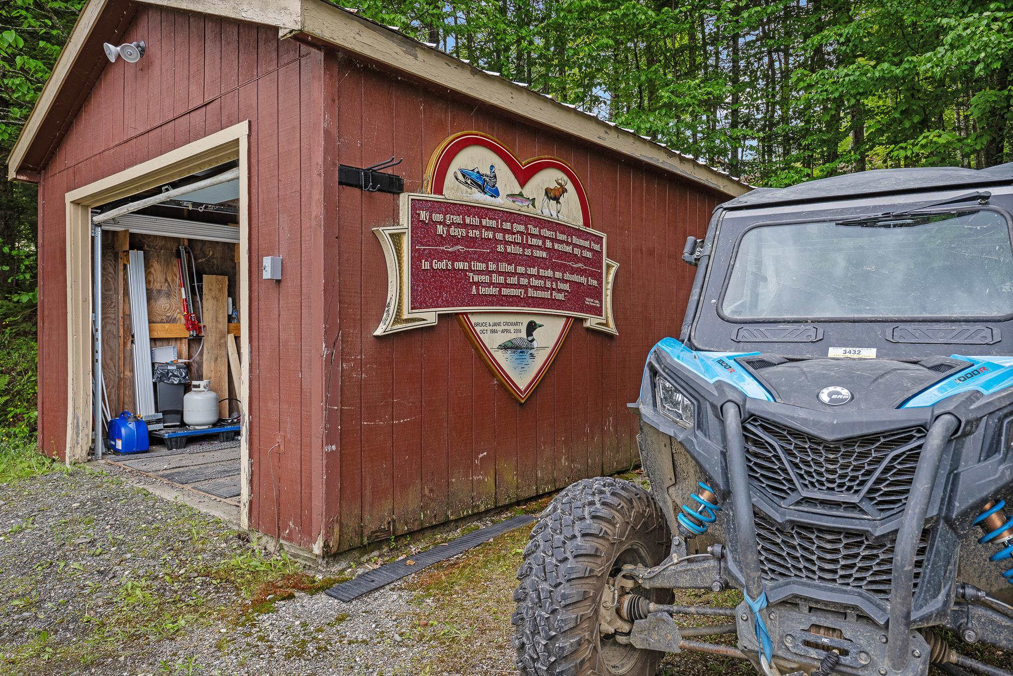 1437 Diamond Pond Rd, Stewartstown, NH 03576