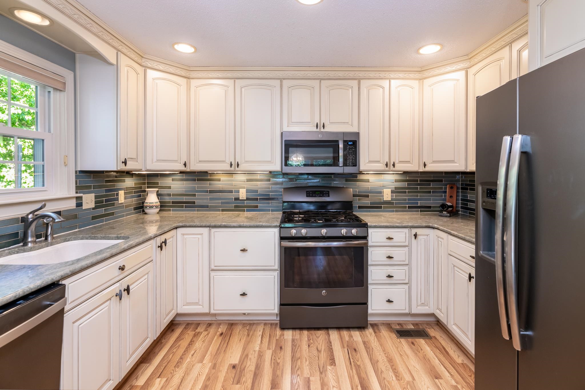 582 Shaker Jerry Rd, Moultonborough, NH 03254