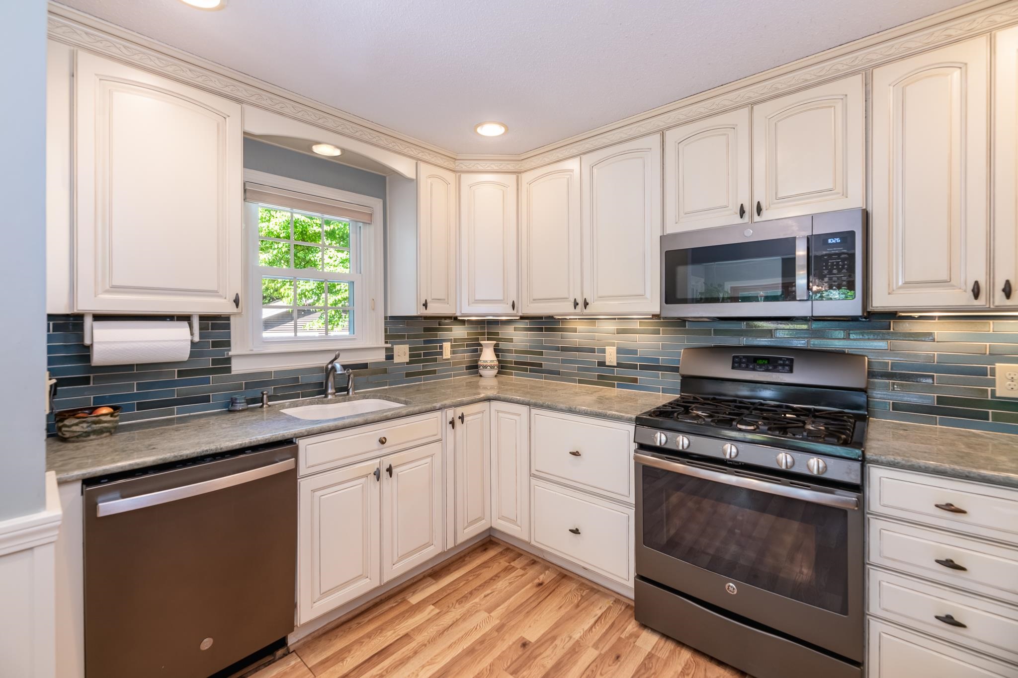 582 Shaker Jerry Rd, Moultonborough, NH 03254