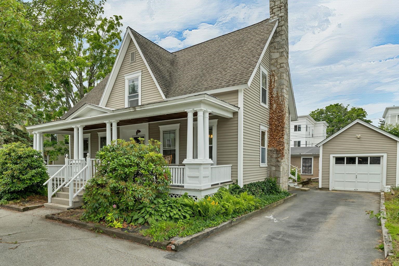 66 Ash St, Manchester, NH 03104