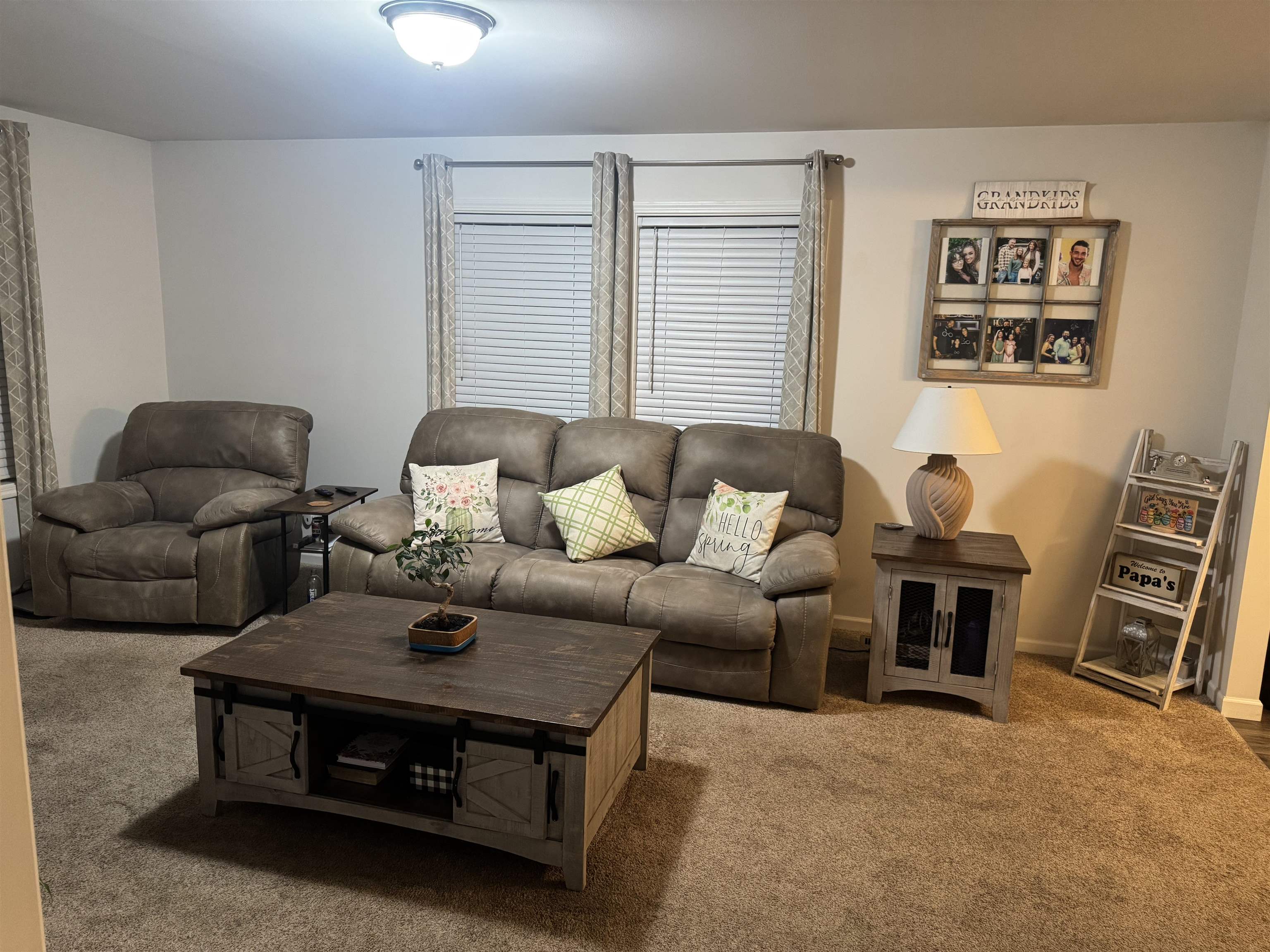 4 Manorcrest Dr, Nashua, NH 03062