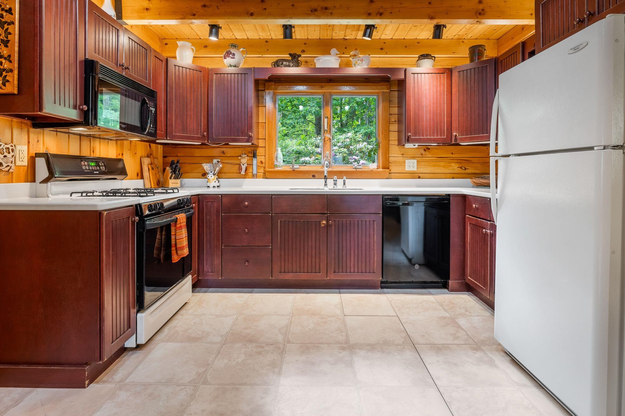 595 Court St, Haverhill, NH 03765