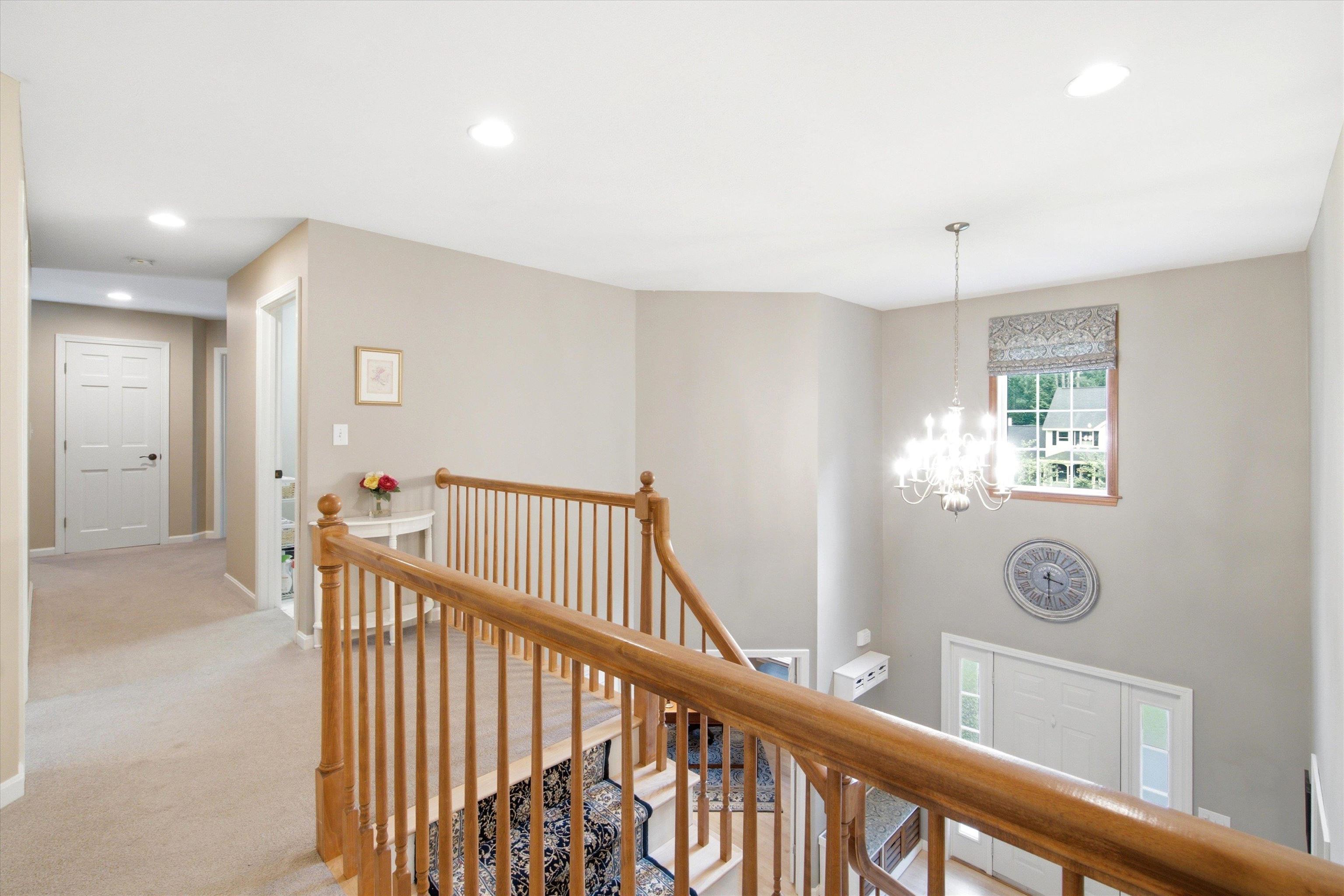 3 Taconic Dr, Merrimack, NH 03054