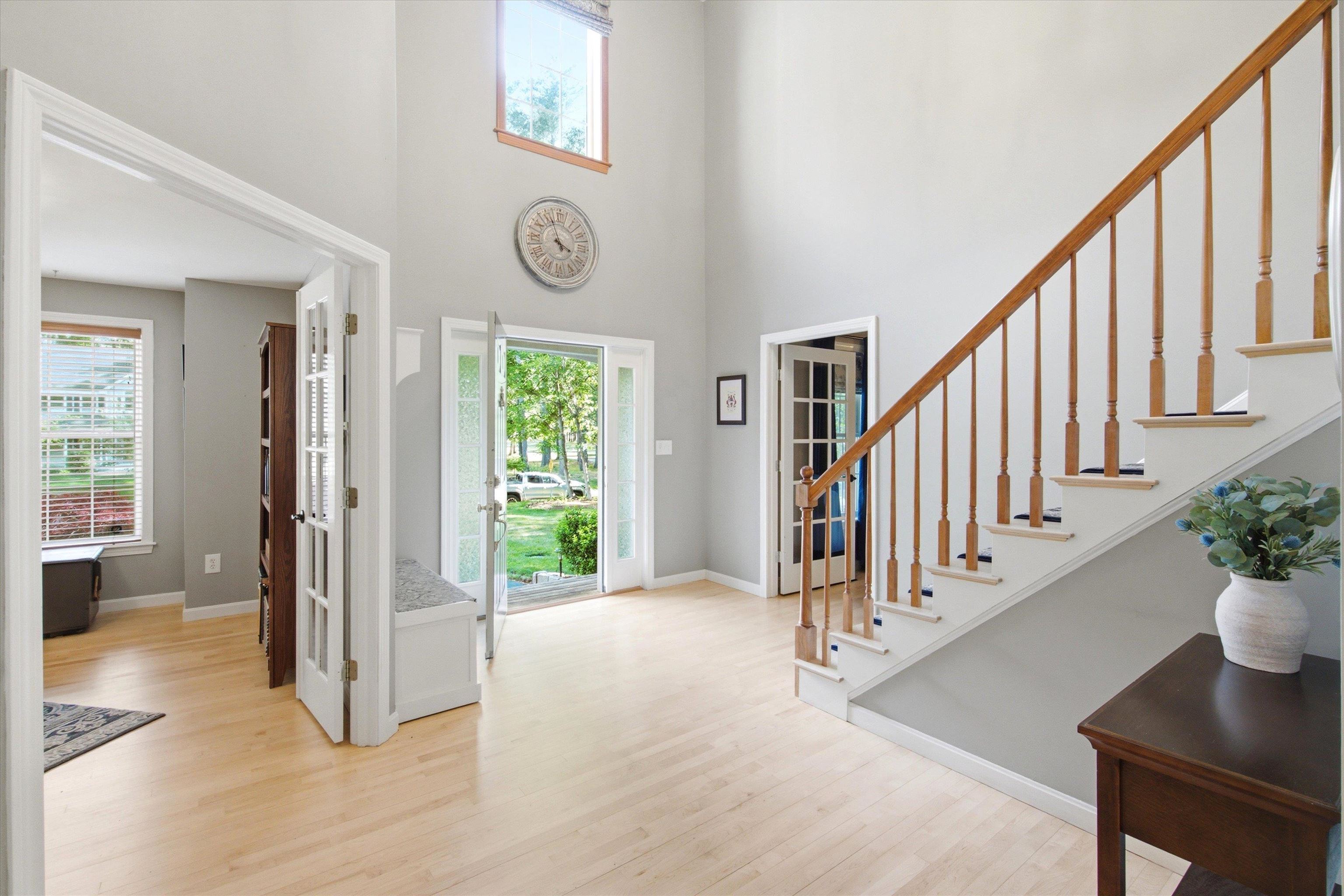 3 Taconic Dr, Merrimack, NH 03054