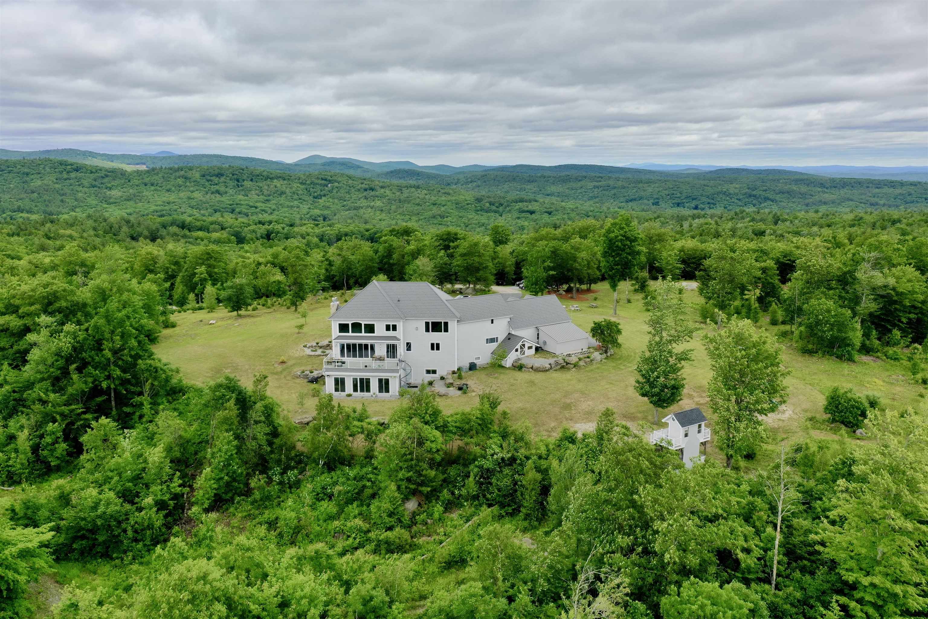 129 North Rd, Hillsborough, NH 03244