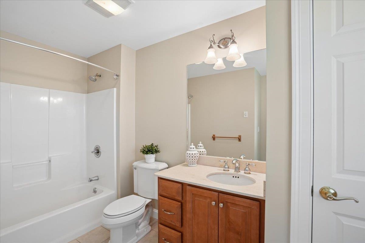 37 The Flume, Amherst, NH 03031