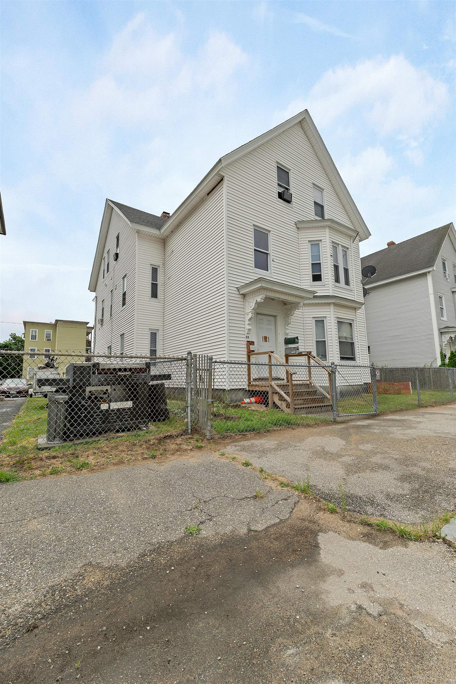 33 Rimmon St, Manchester, NH 03102