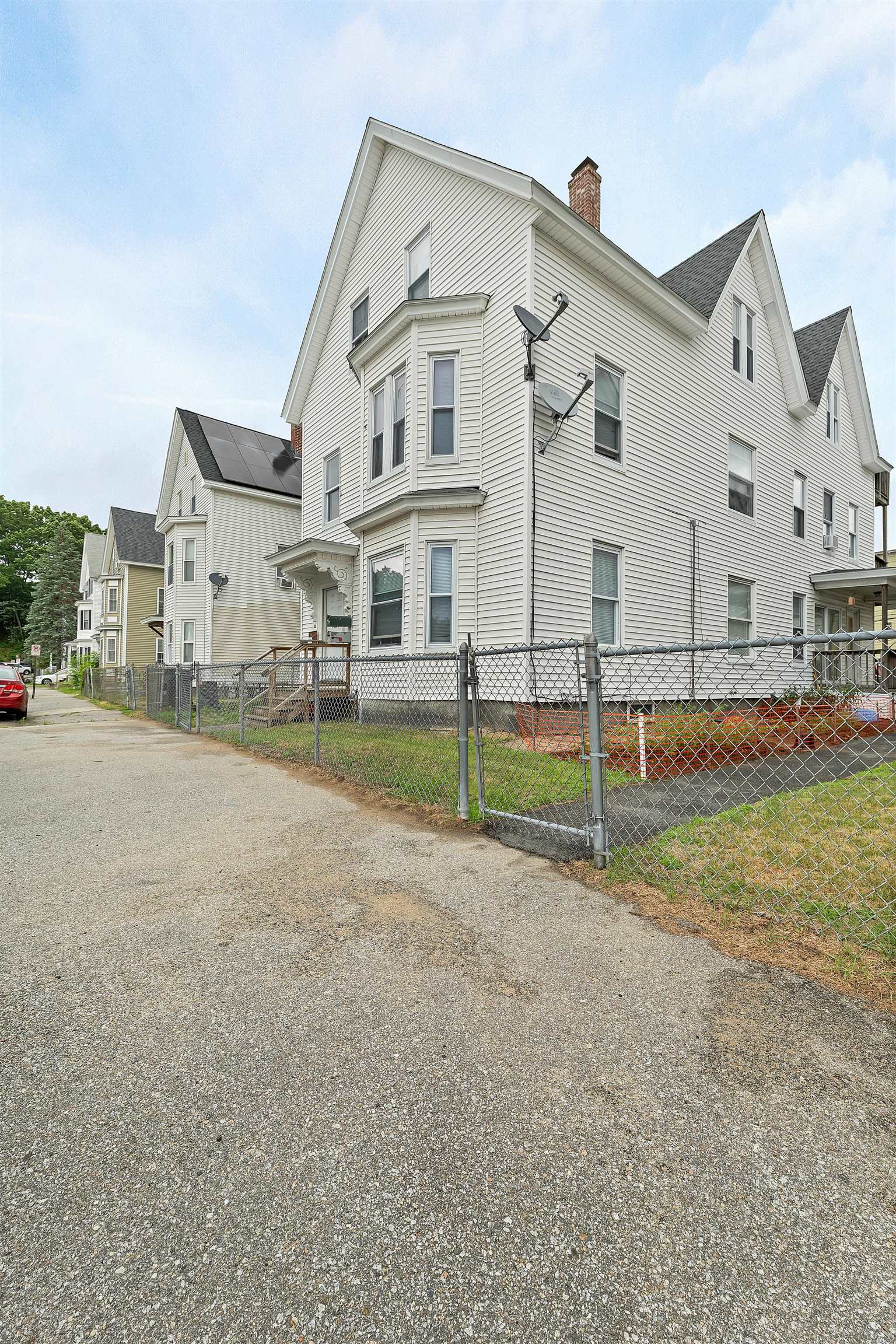 33 Rimmon St, Manchester, NH 03102
