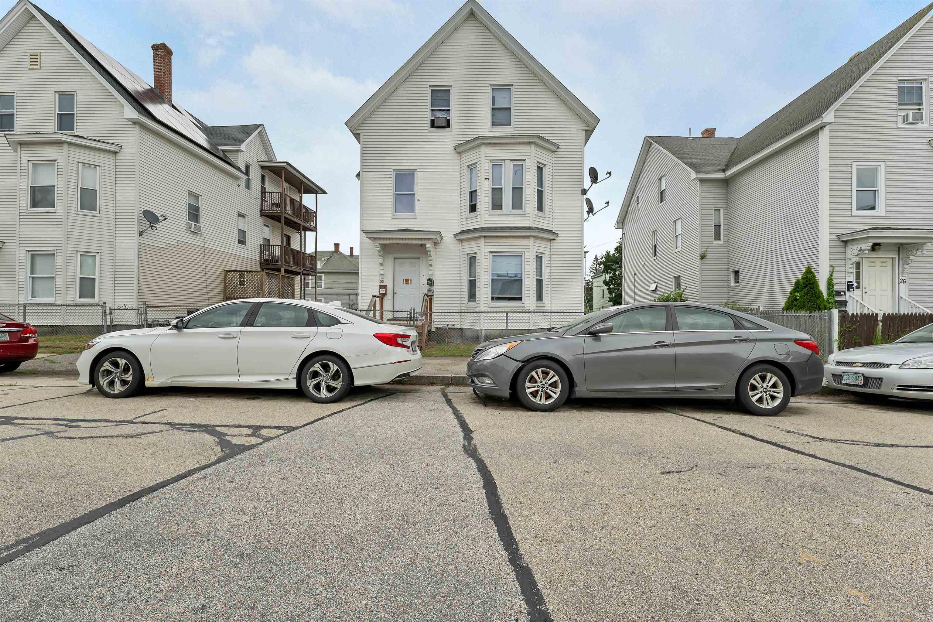 33 Rimmon St, Manchester, NH 03102