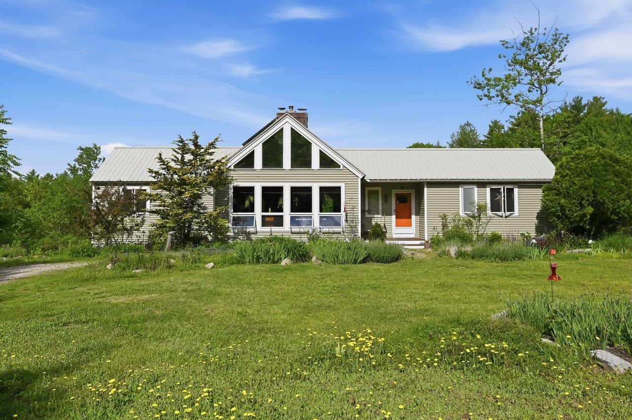 98R Old Turnpike Rd, Nottingham, NH 03290