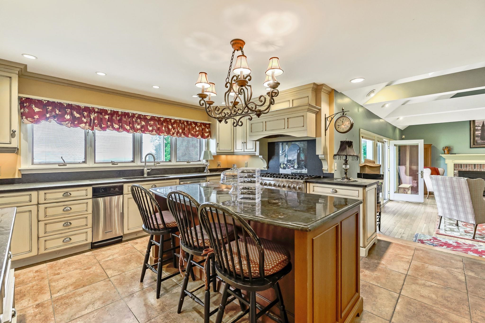 Property photo 22
