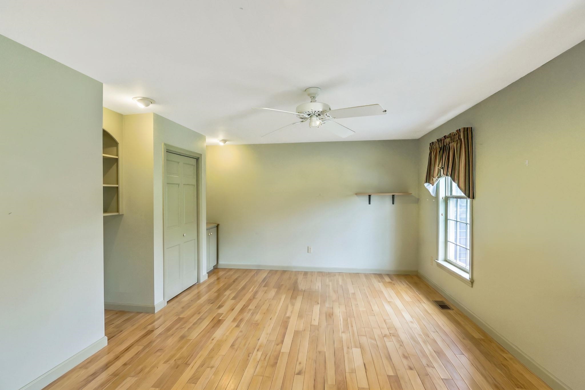 Property photo 35