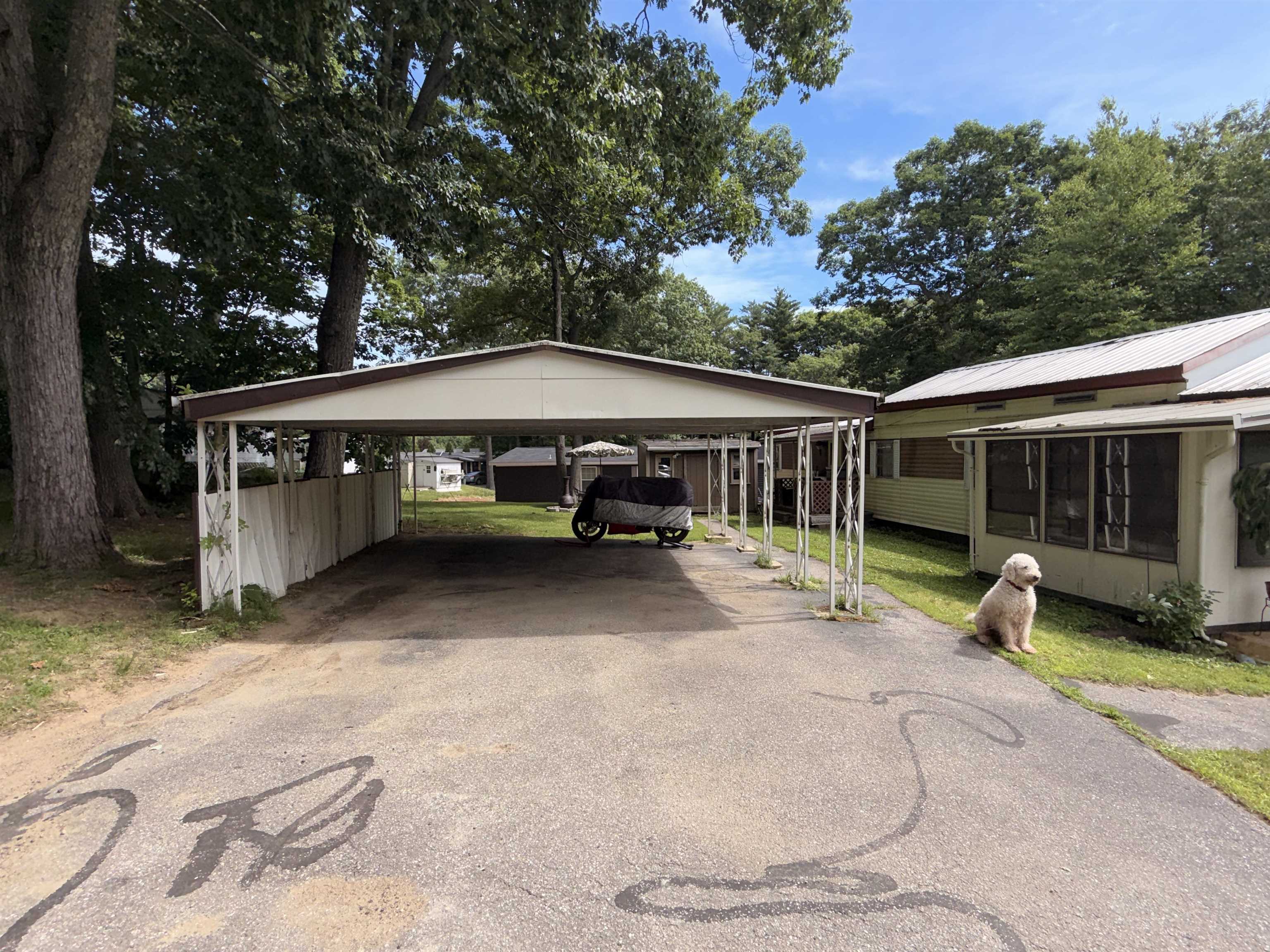 1 South Cranberry Ln, Rochester, NH 03867