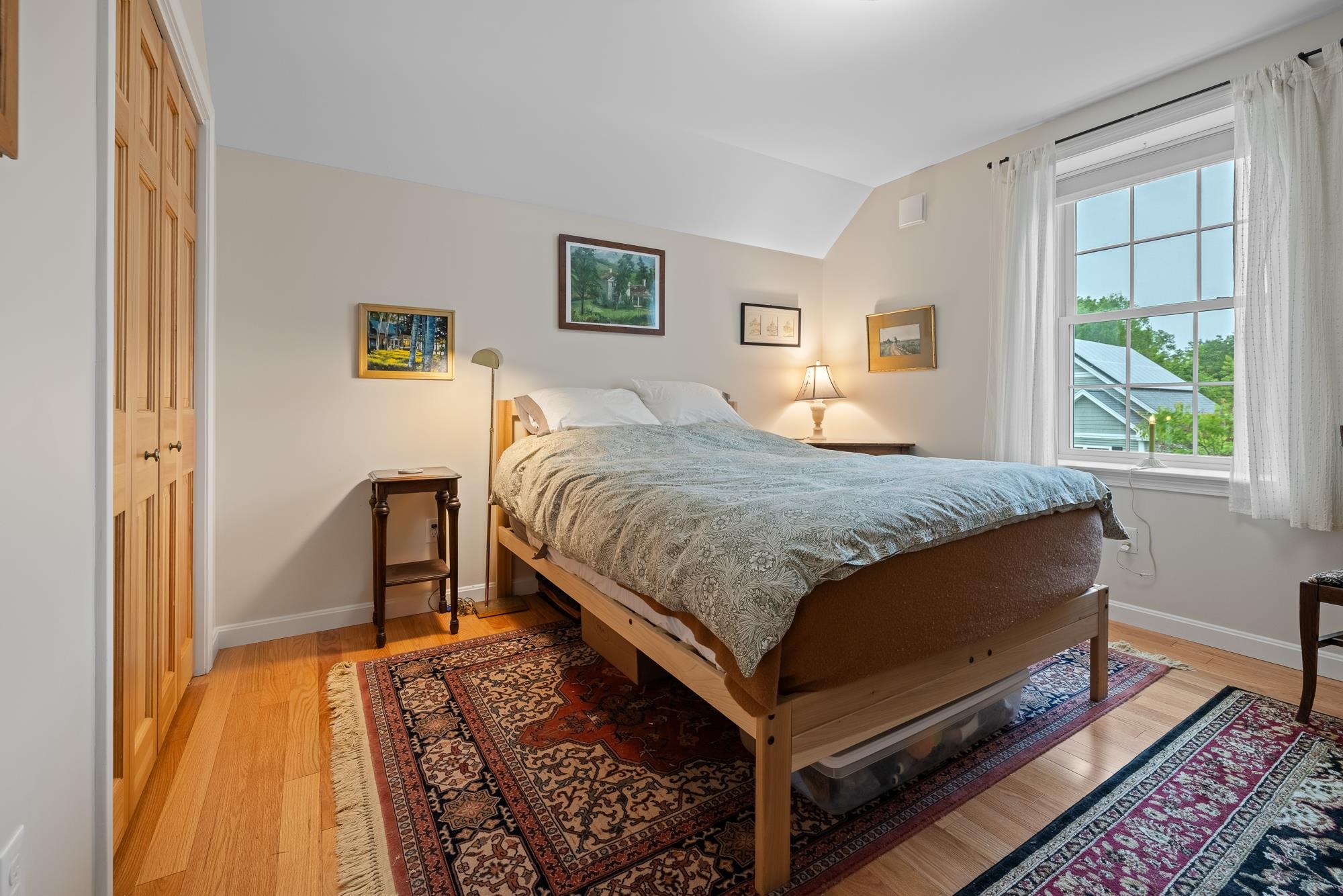 2nd bedroom 25614937
