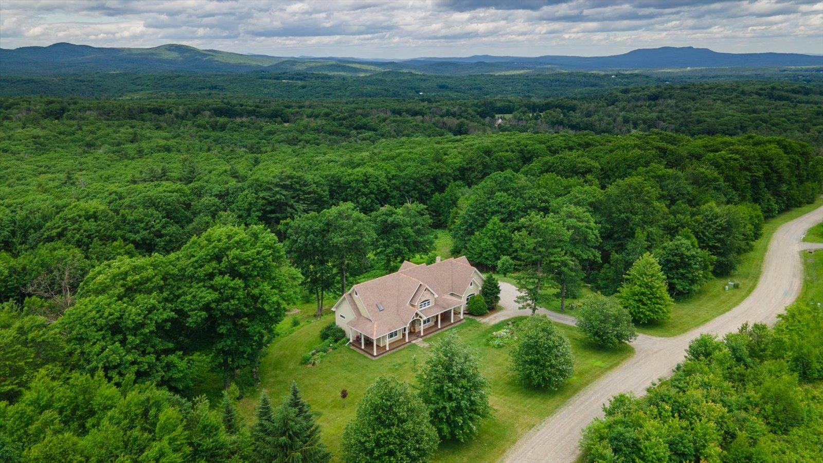 55 Chestnut Hill Rd, Dublin, NH 03444