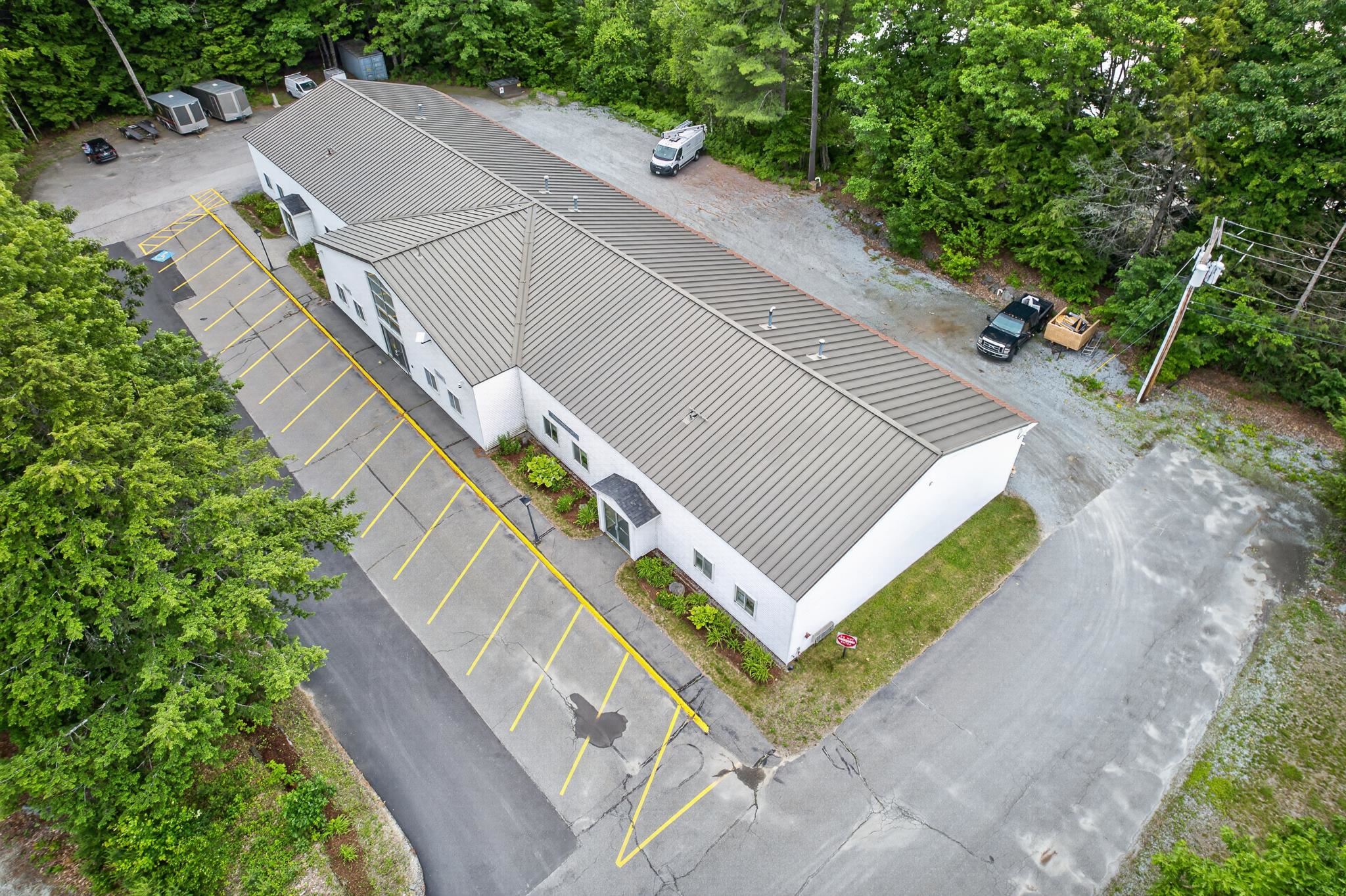 462 West Main Street, Hillsborough, NH photo 3