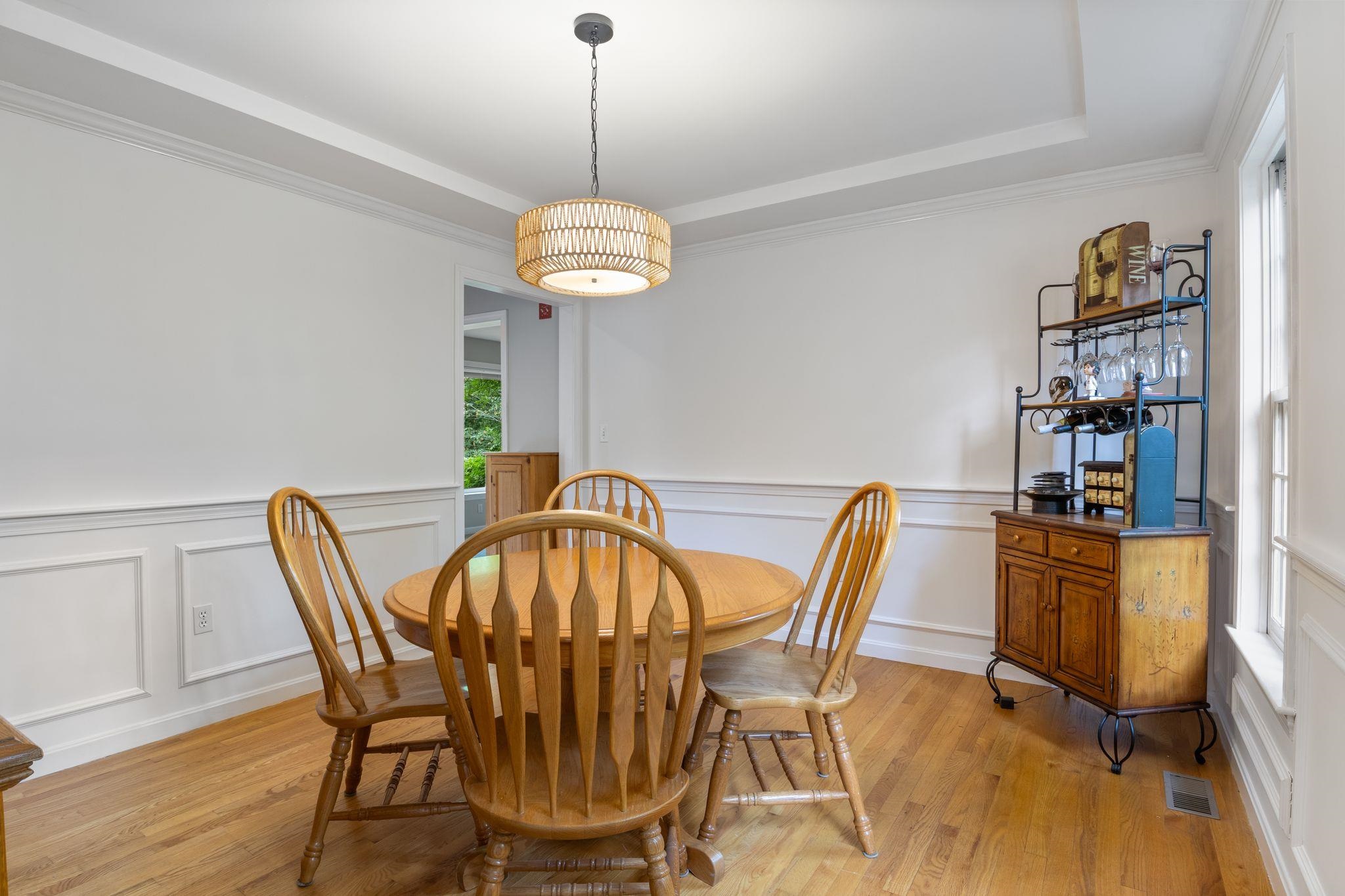 6 Dacotah St, Hampton, NH 03842