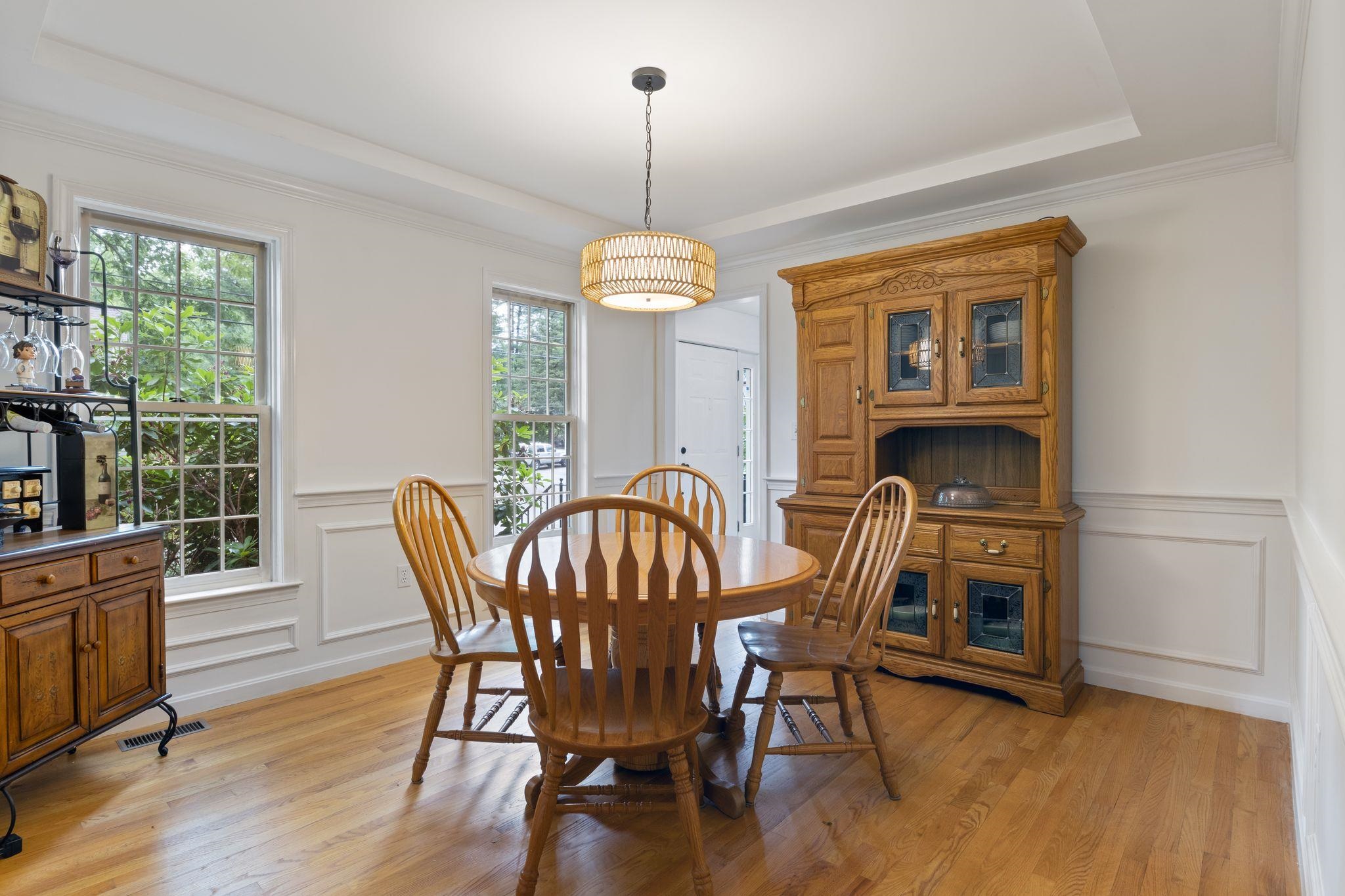 6 Dacotah St, Hampton, NH 03842