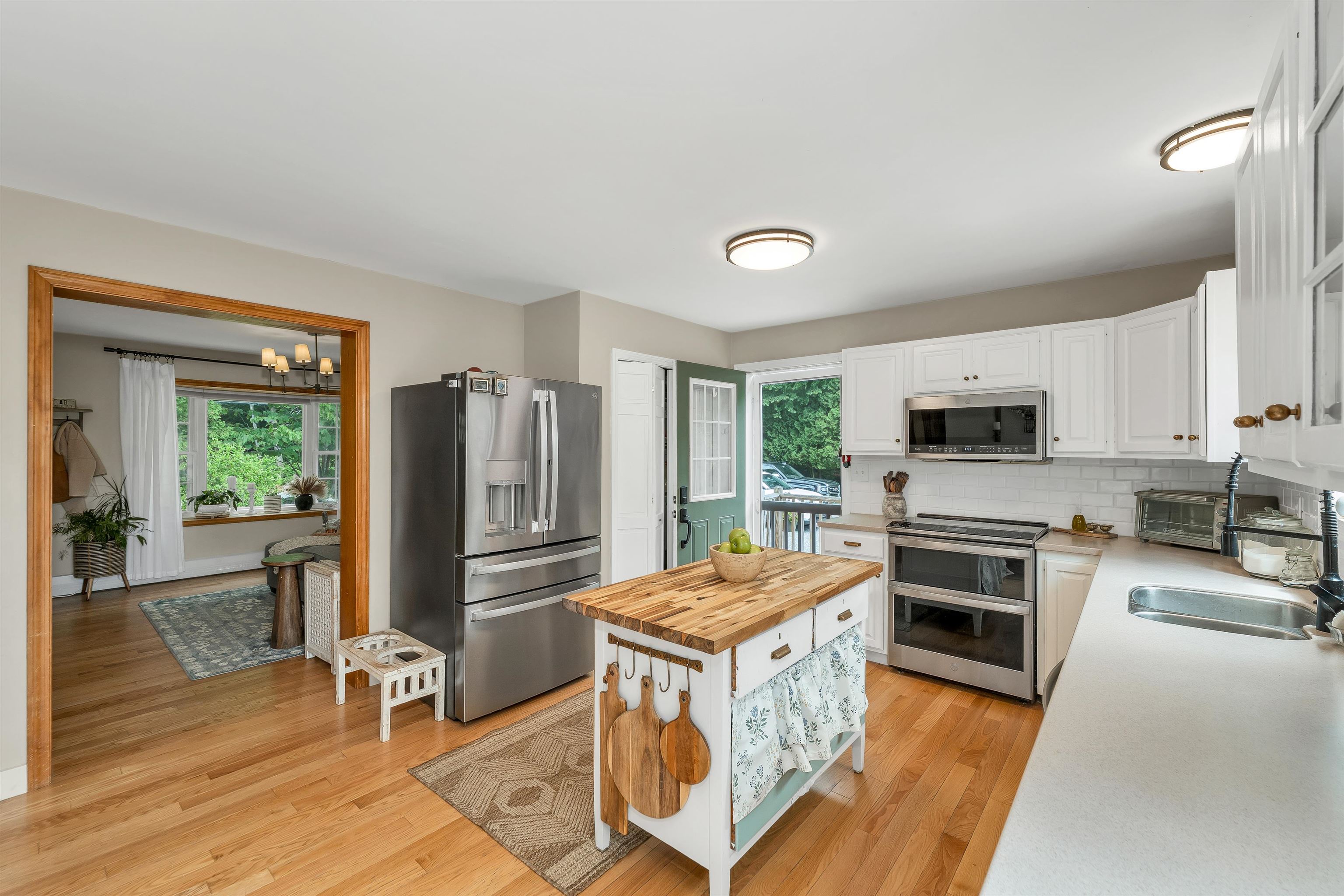 39 Beach Pond Road — photo 2