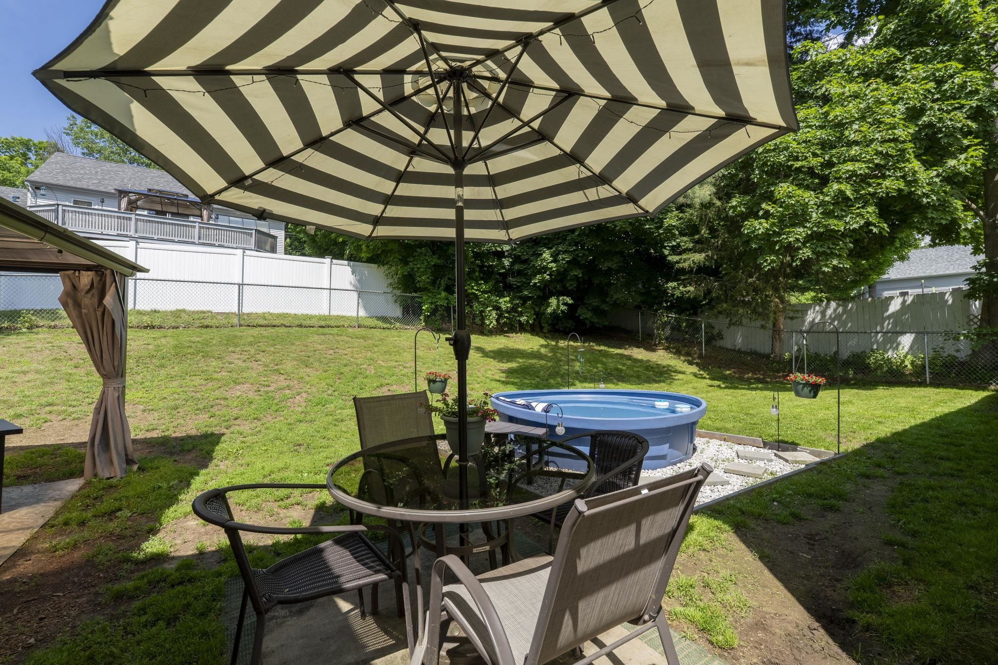 60 Crescent St, Laconia, NH 03246