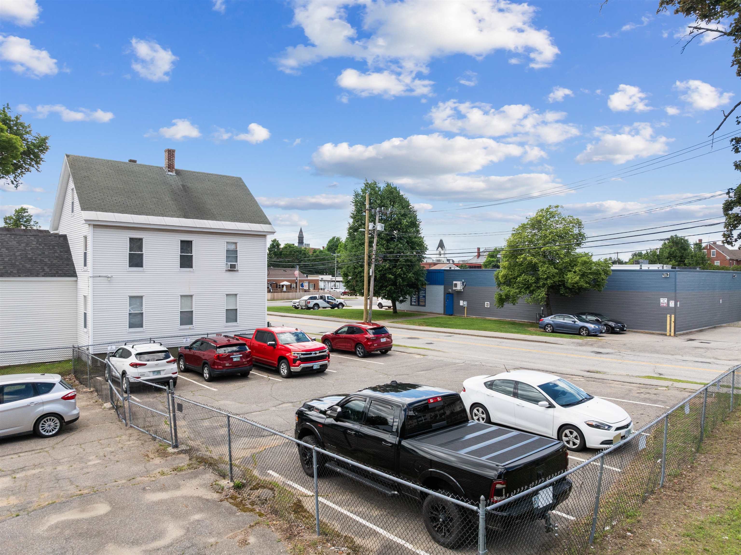 341 Main St, Laconia, NH 03246
