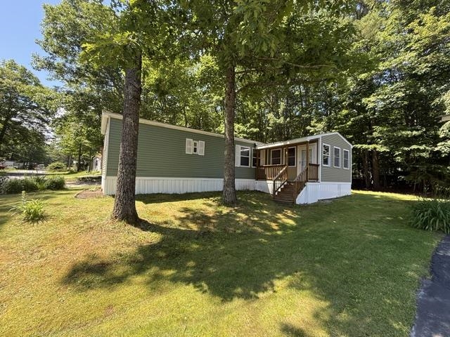 123 Fox Hill Ln, Conway, NH 03813