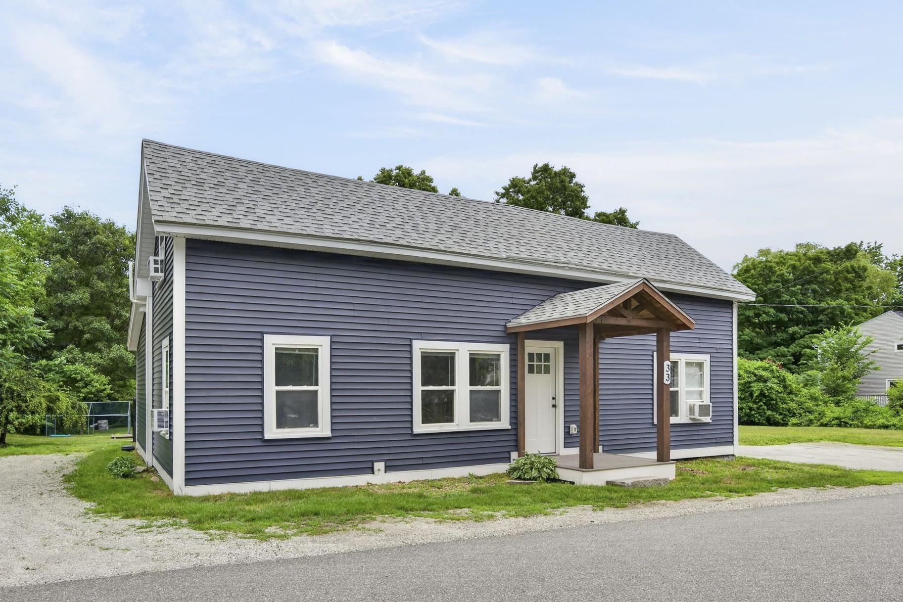 33 Border St, Amherst, NH 03031
