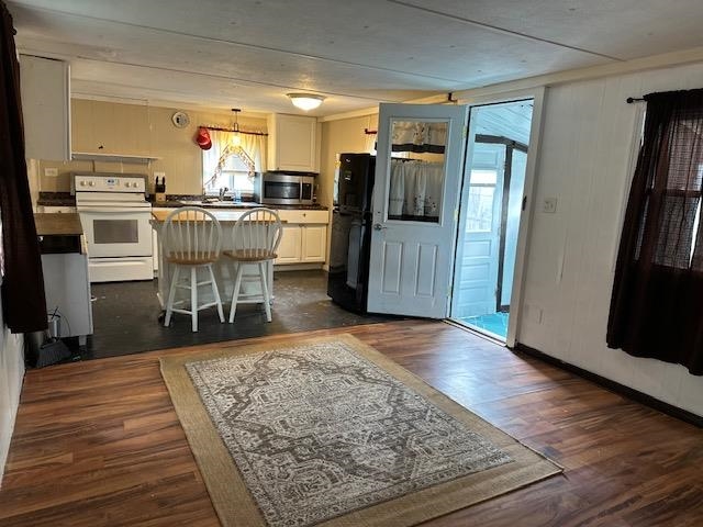 1 Dublin St, Gorham, NH 03581