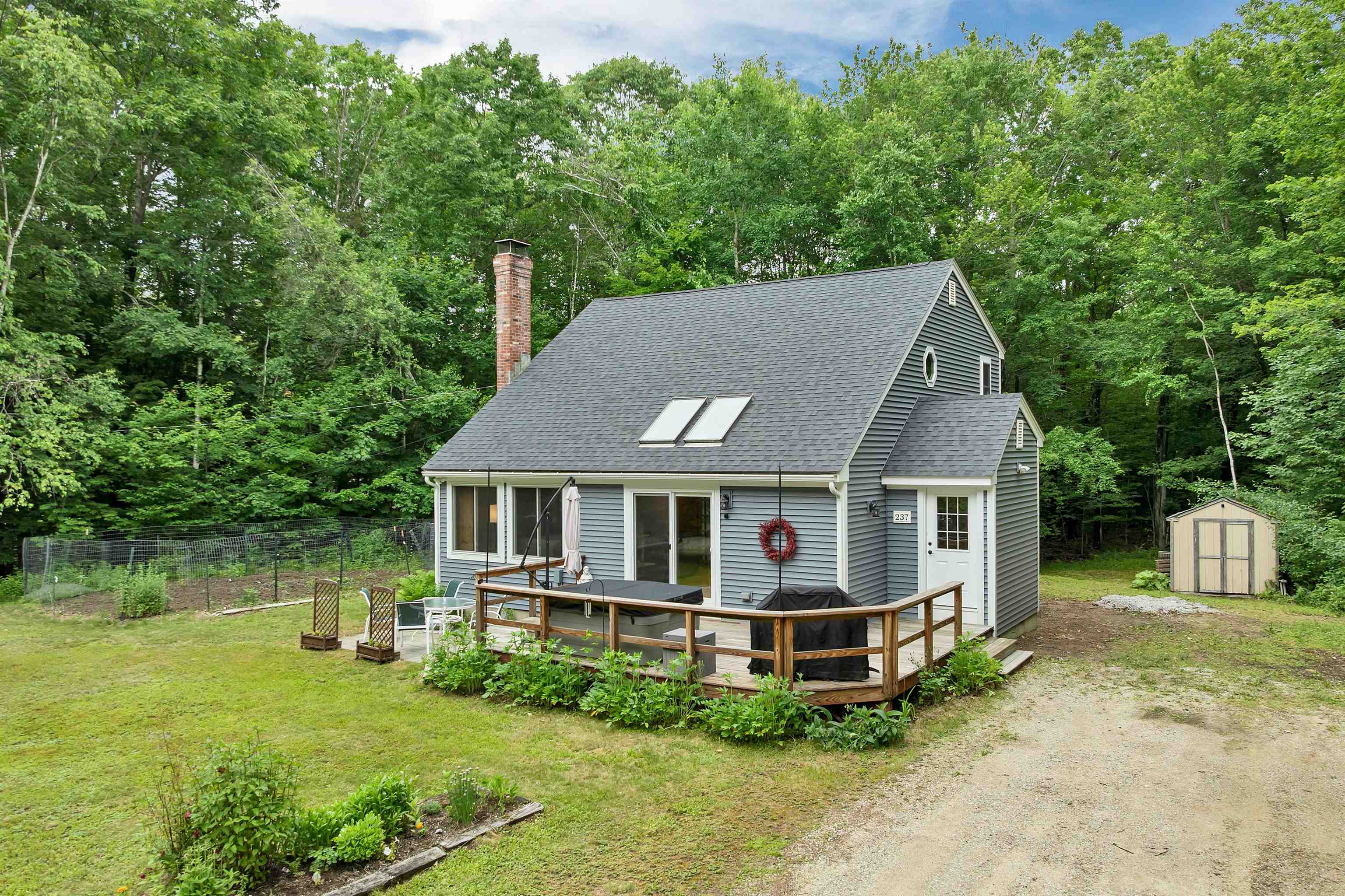 237 Benlor Dr, Eaton, NH 03832