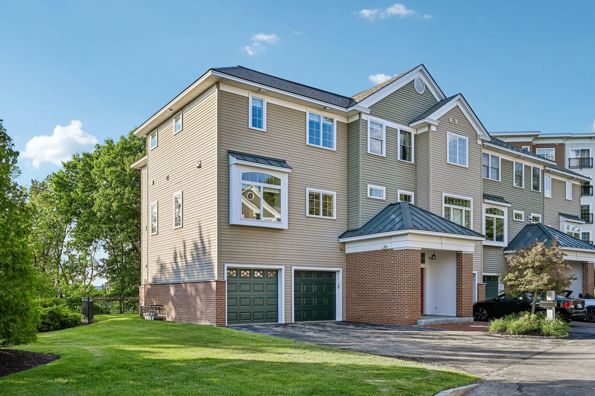 81 Riverwalk Way #2A, Manchester, NH 03101