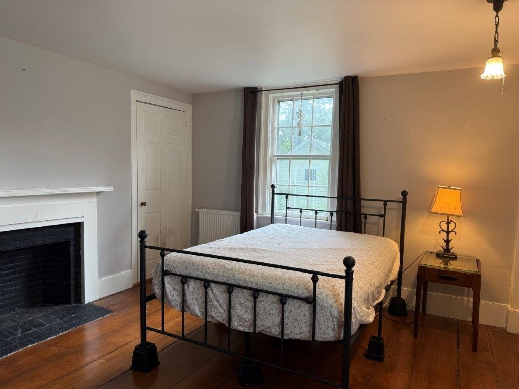Second Floor Bedroom 25529497