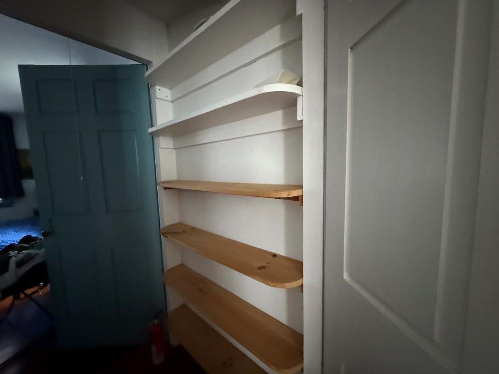 Big Closets 25529495
