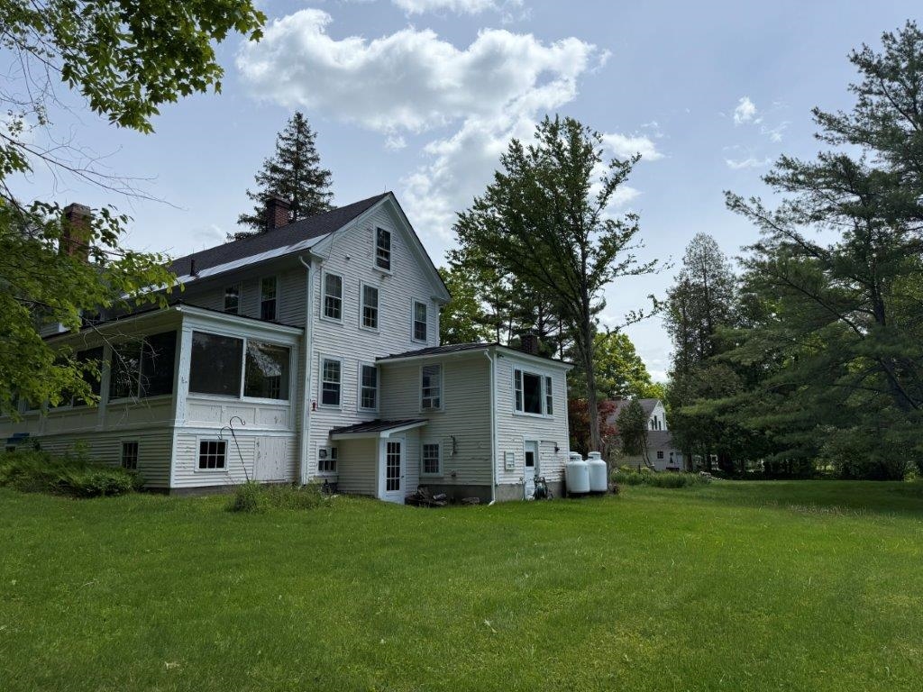 Walk Out Basement 25431526