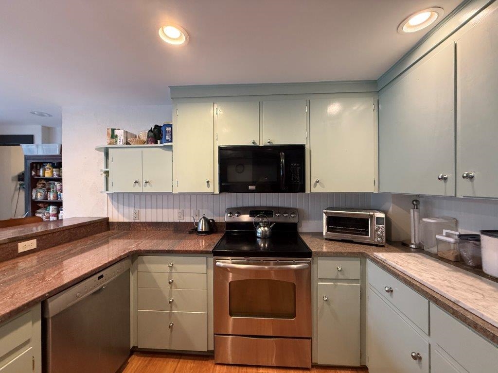 Appliances Included 25529490