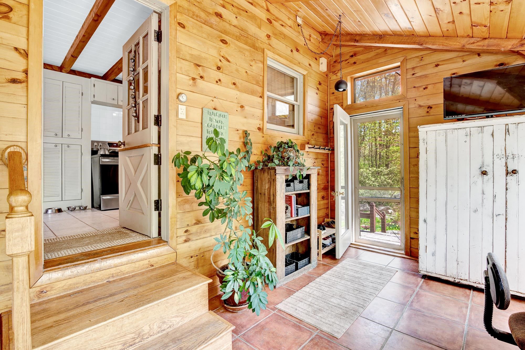 759 1st Crown Point Rd, Strafford, NH 03884